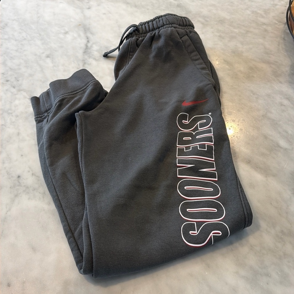 Oklahoma Sooner Nike joggers